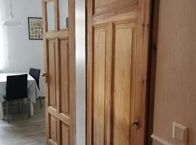 Luise Mit Separater Kueche * Naumburg (Saale)