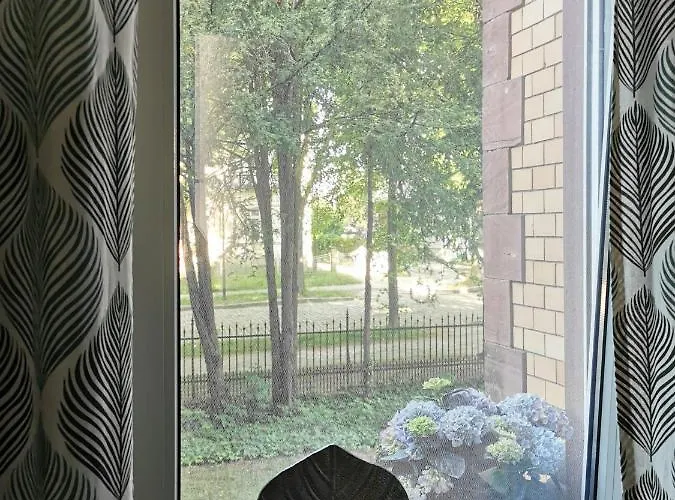 公寓 Luise Mit Separater Kueche 萨勒河畔瑙姆堡