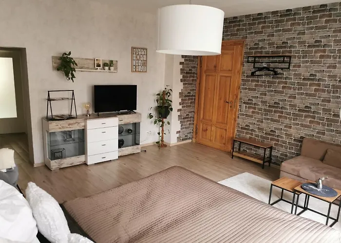 Luise Mit Separater Kueche * Naumburg (Saale)